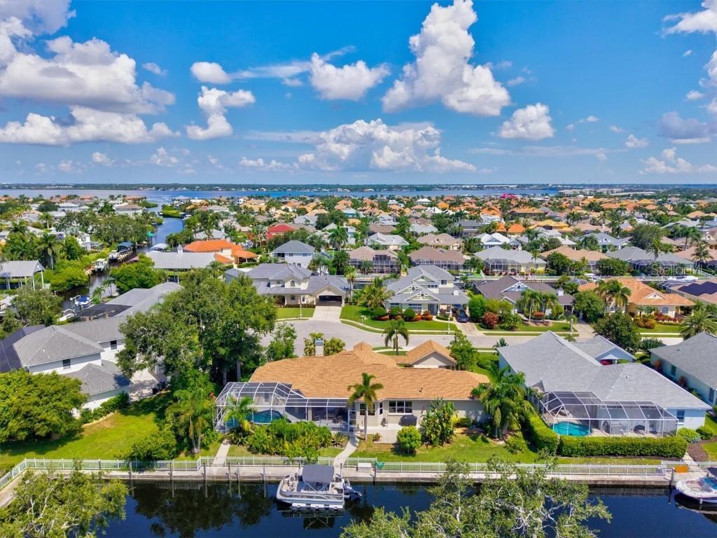 4712 Compass Dr., Bradenton, FL 34208