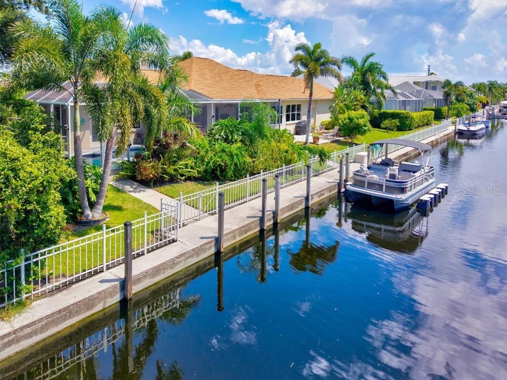 4712 Compass Dr., Bradenton, FL 34208