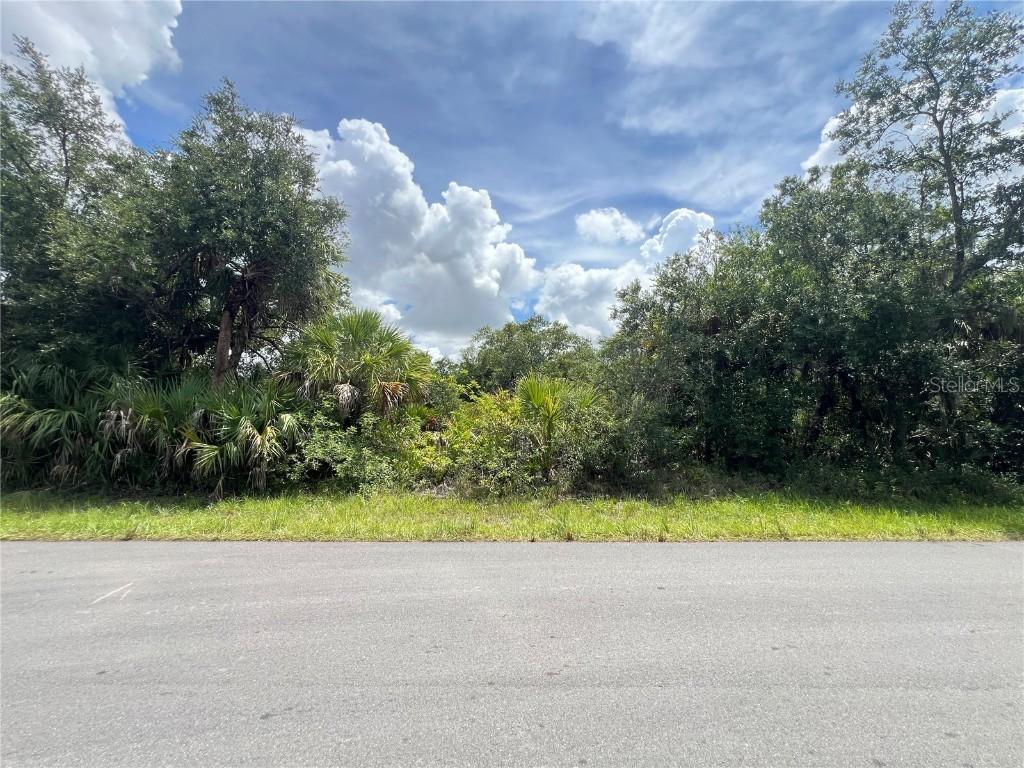 3360 Dunbar St., Port Charlotte, FL 33948