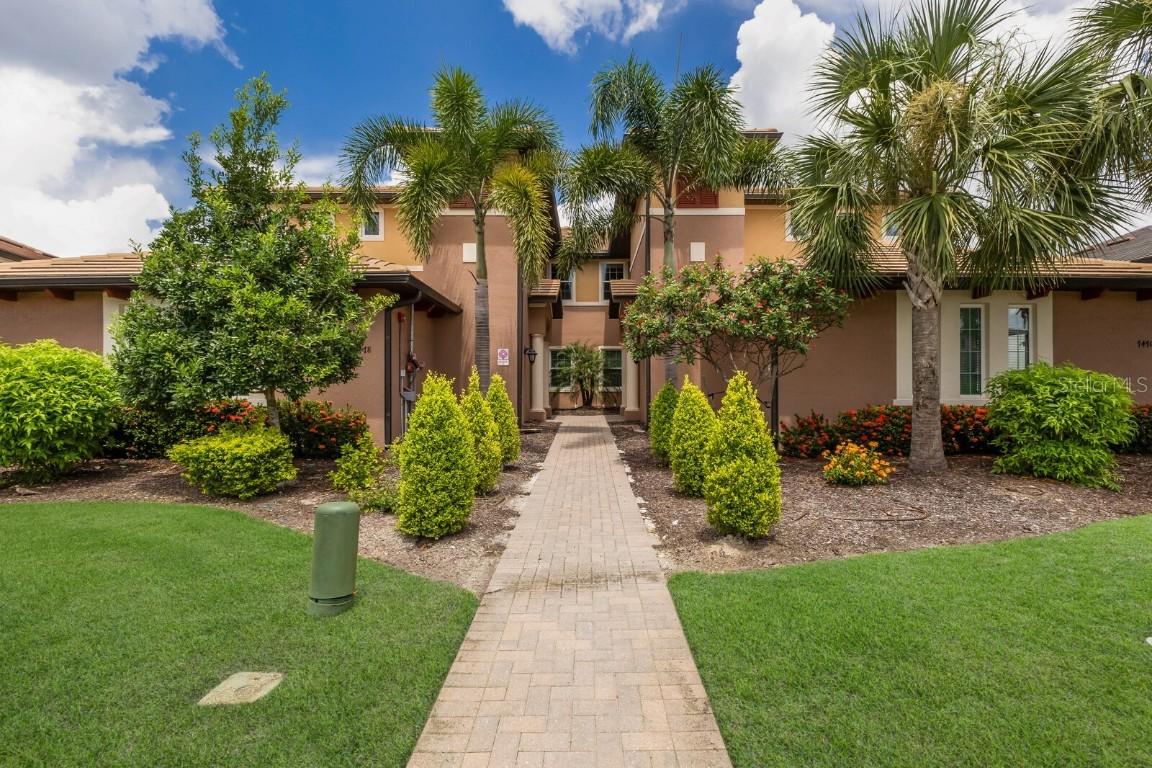 7474 Divot Loop #6D, Lakewood Ranch, FL 34202