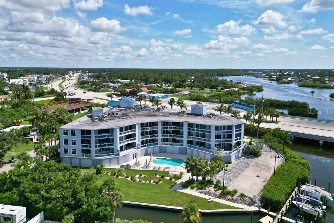 516 Tamiami Tr. #102, Nokomis, FL 34275