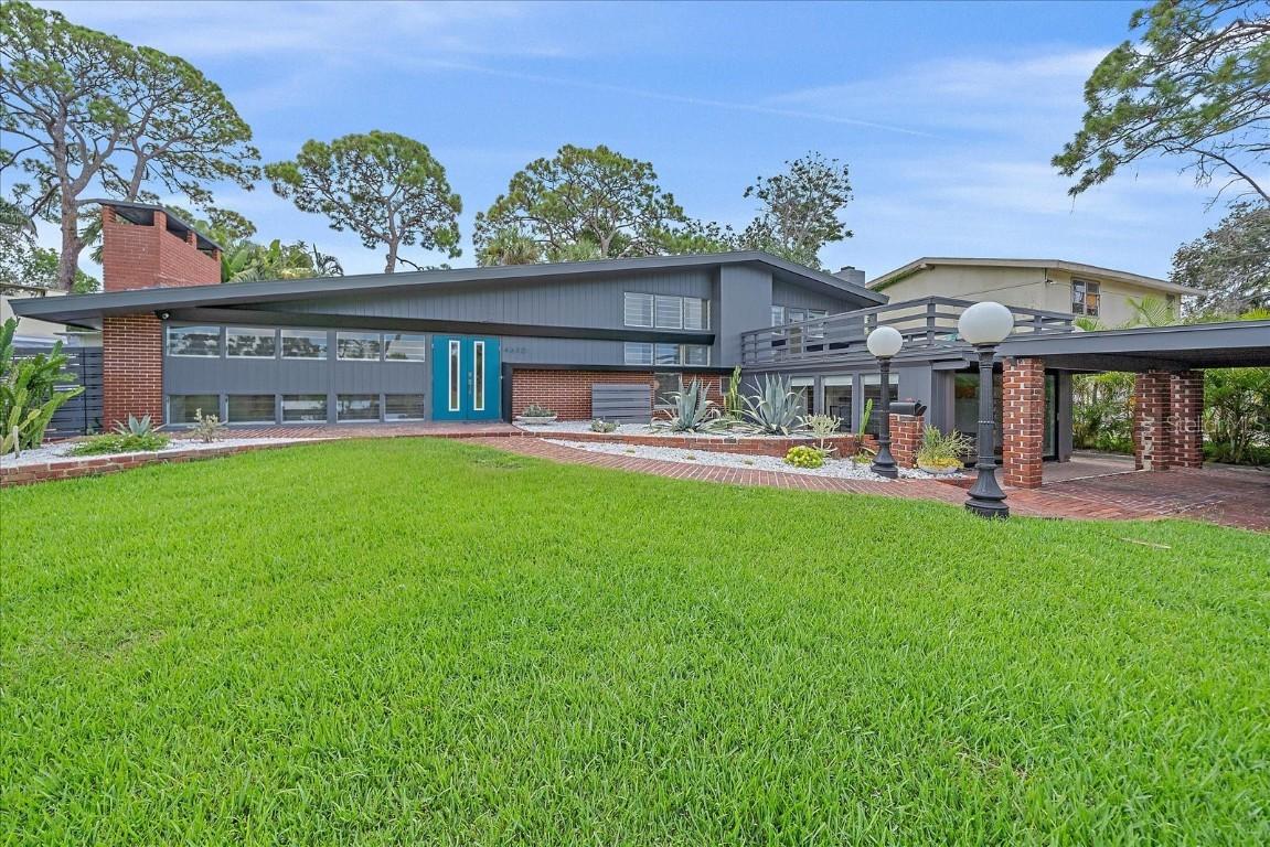 4610 Cypress Way, St Petersburg, FL 33705