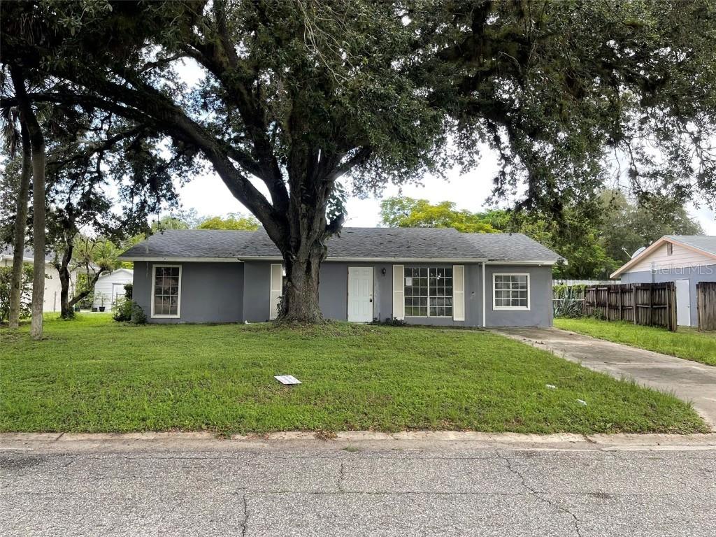 4030 School Cir., Labelle, FL 33935