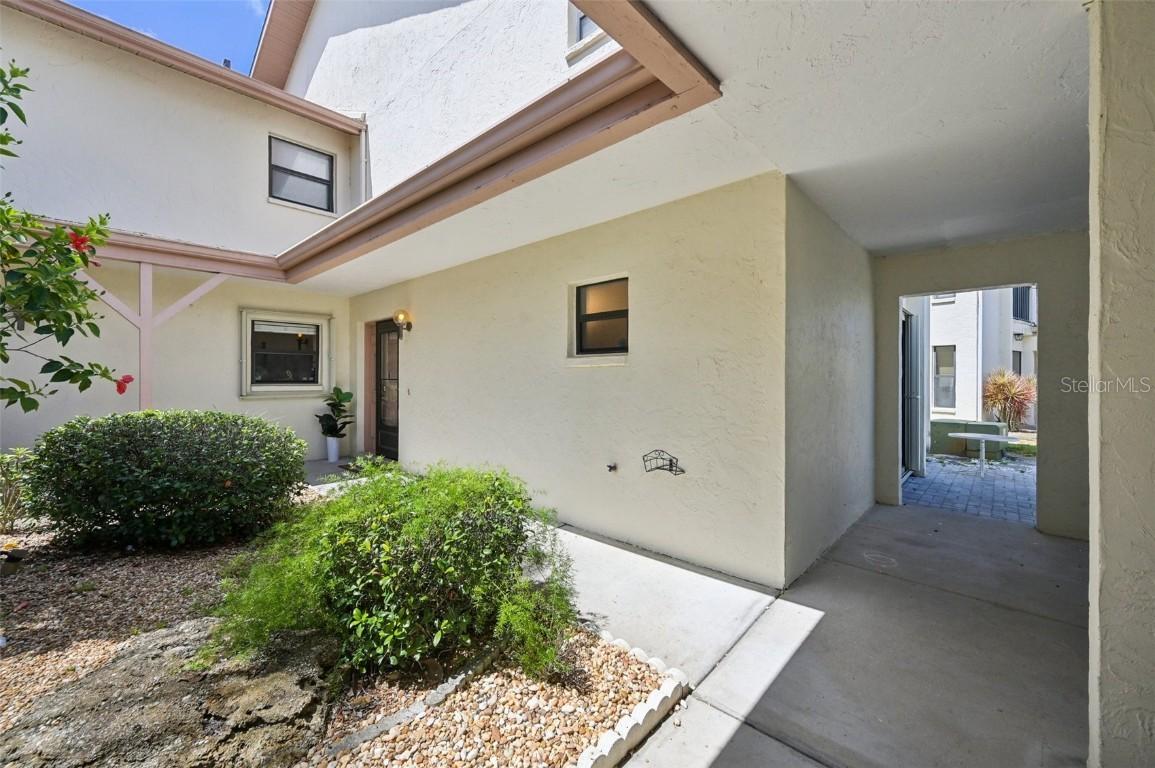 1743 Lake Pl. #1743-B, Venice, FL 34293