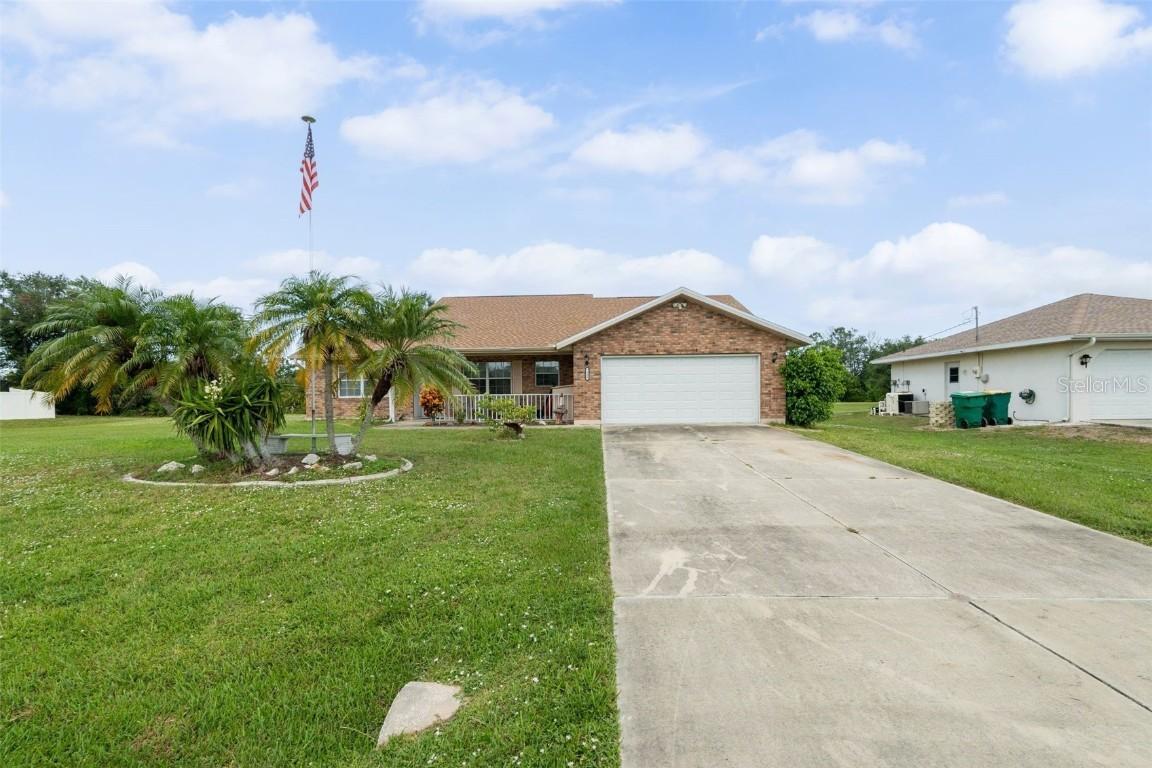 7235 Sunnybrook Blvd., Englewood, FL 34224
