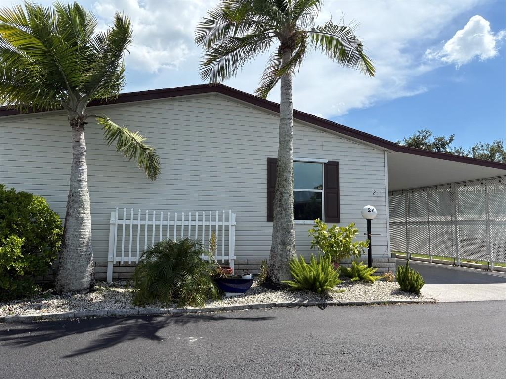 5707 45th St. #211, Bradenton, FL 34203