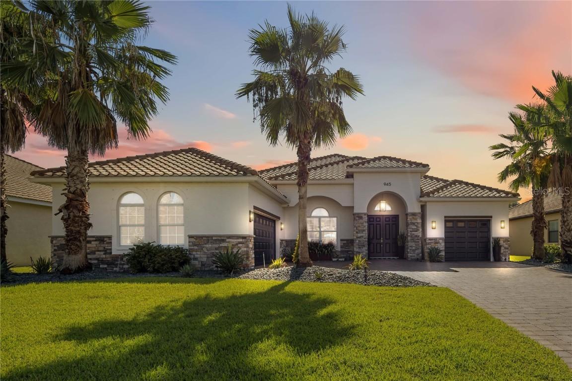 945 145th Street Cir., Bradenton, FL 34212