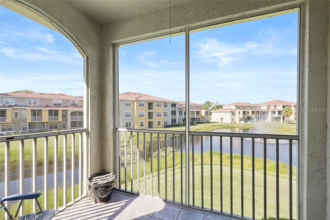5681 Bentgrass Dr. #13-201, Sarasota, FL 34235