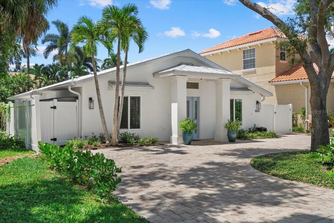 1600 Kenilworth St., Sarasota, FL 34231
