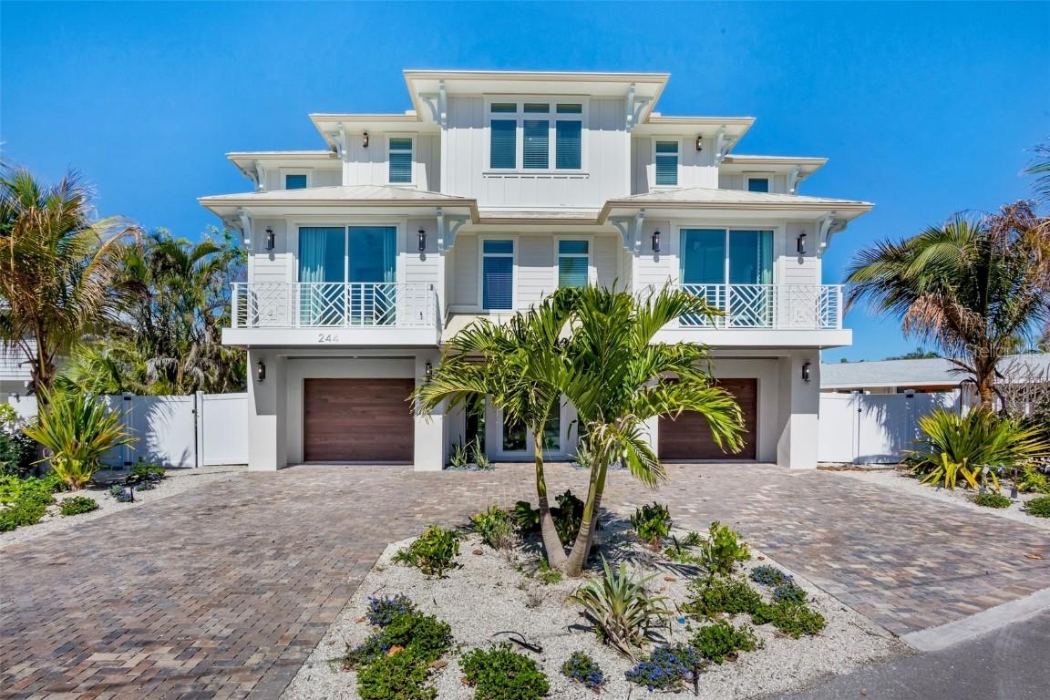 244 Willow Ave., Anna Maria, FL 34216