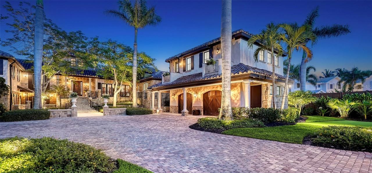 265 Cedar Park Cir., Sarasota, FL 34242