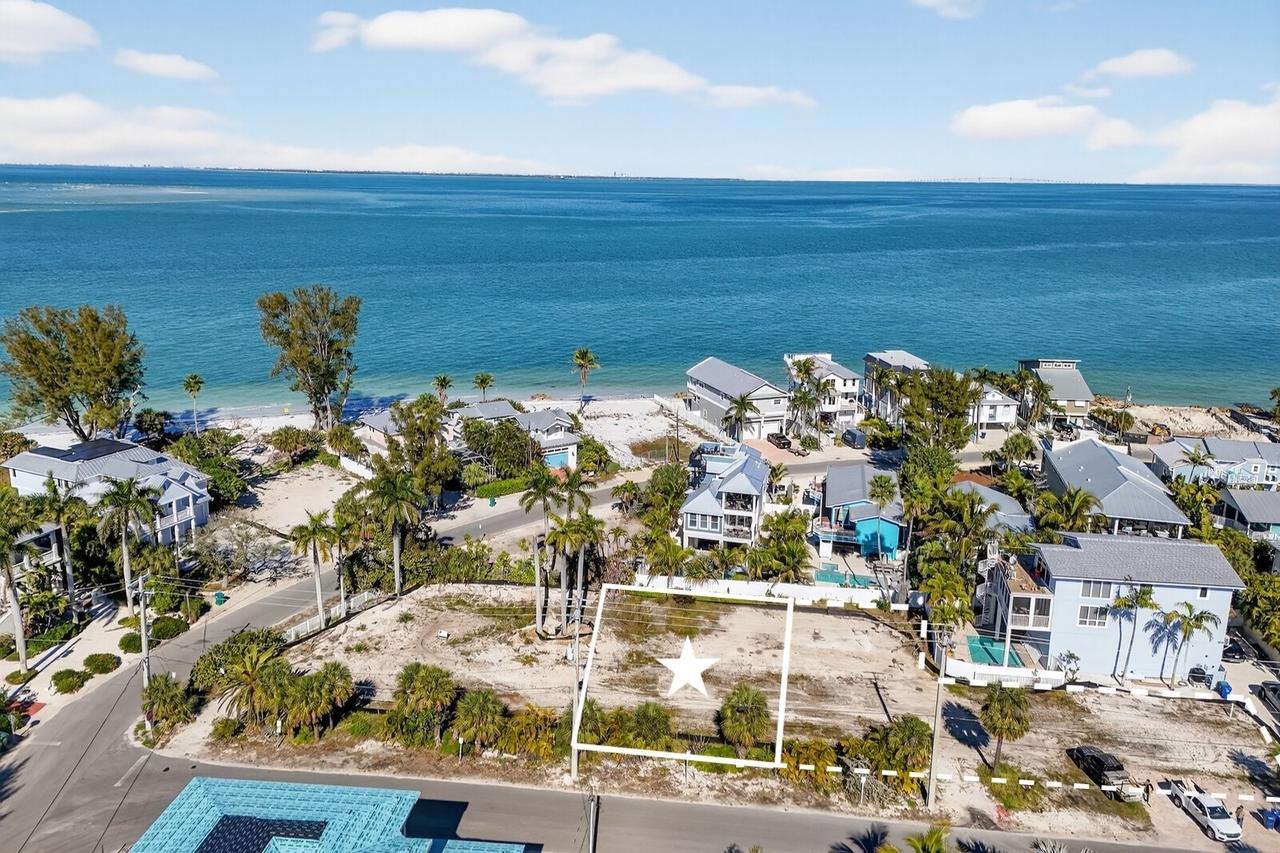 810 N Bay Blvd., Anna Maria, FL 34216