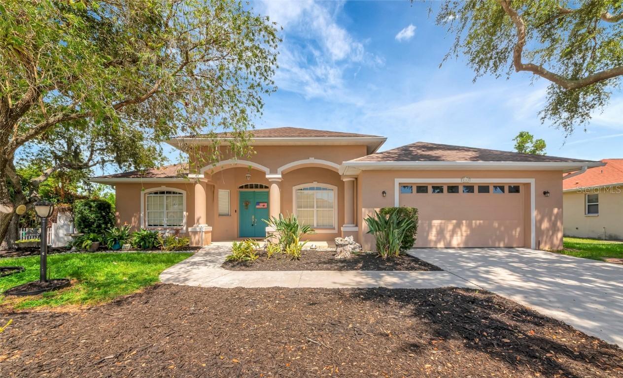 3943 Serenity Cir., Sarasota, FL 34235