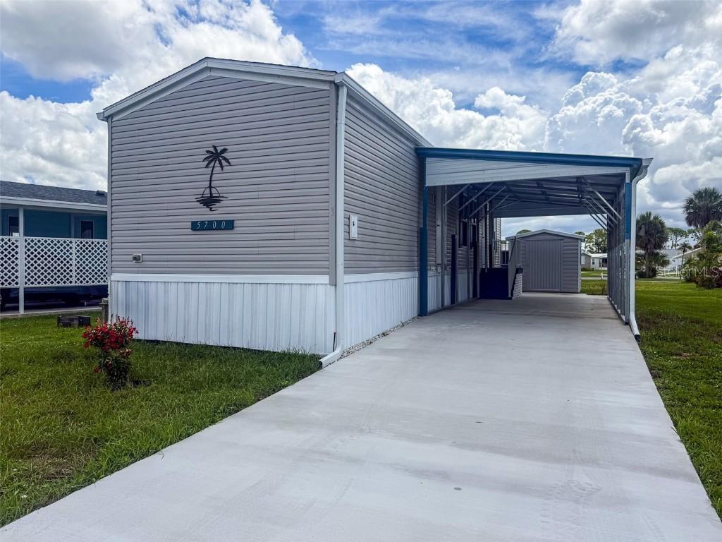 5700 Holiday Park Blvd., North Port, FL 34287