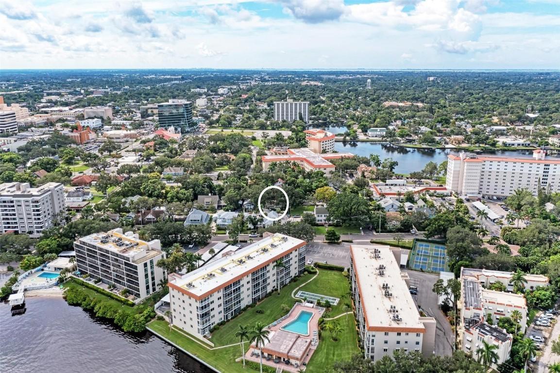 1533 1st Ave Dr., Bradenton, FL 34205