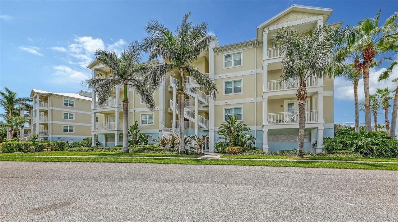 3430 77th St. #301, Bradenton, FL 34209