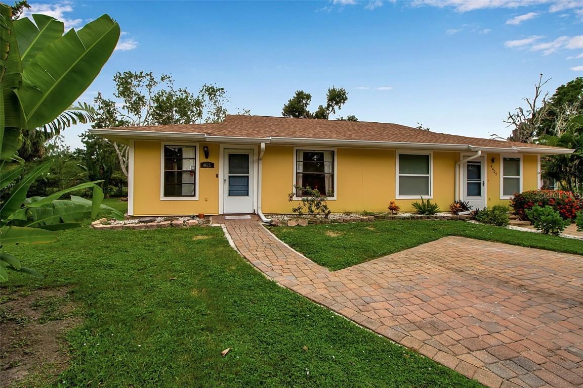 4625 Summerwind Dr. #13, Sarasota, FL 34234