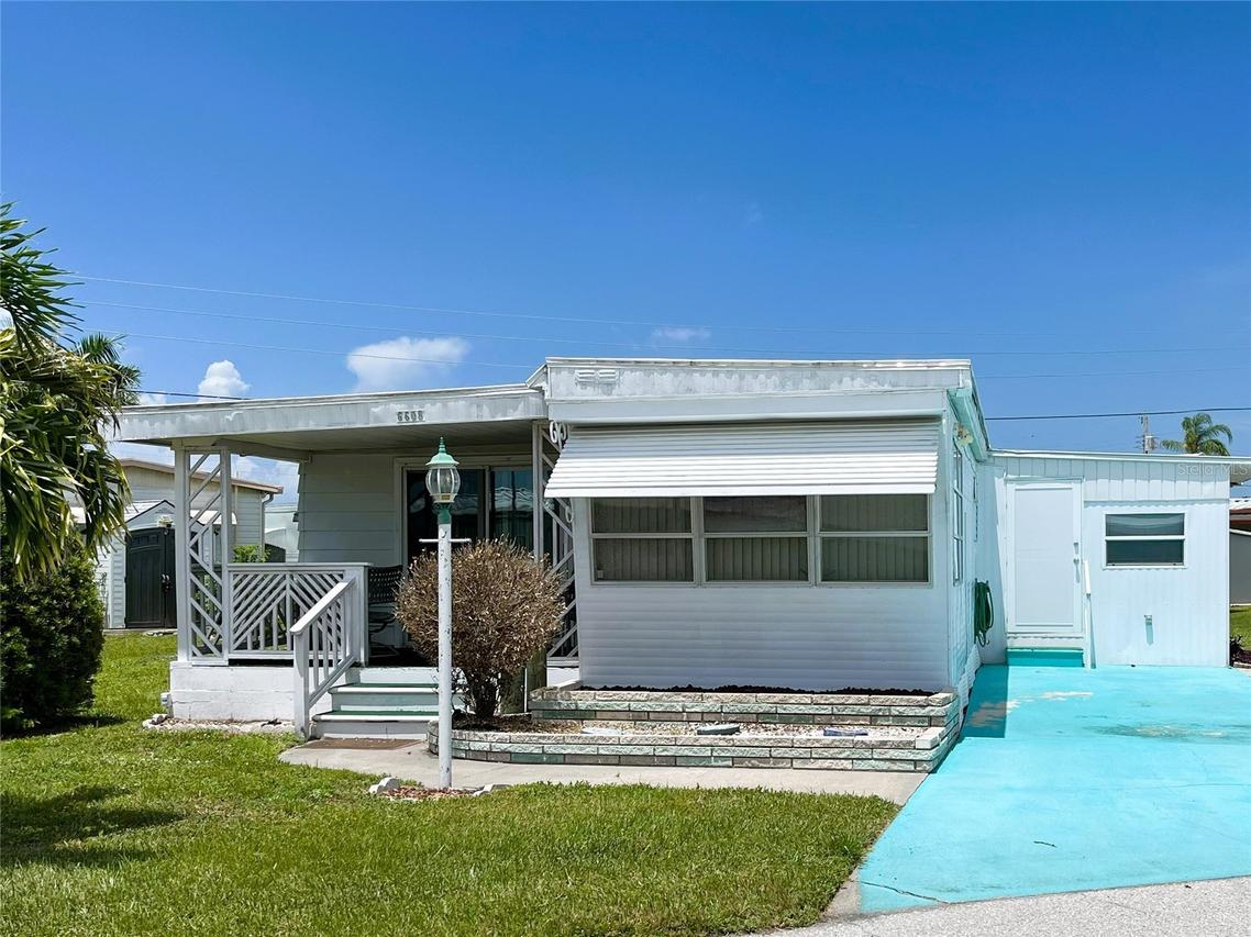 6608 Oregon St., Bradenton, FL 34207