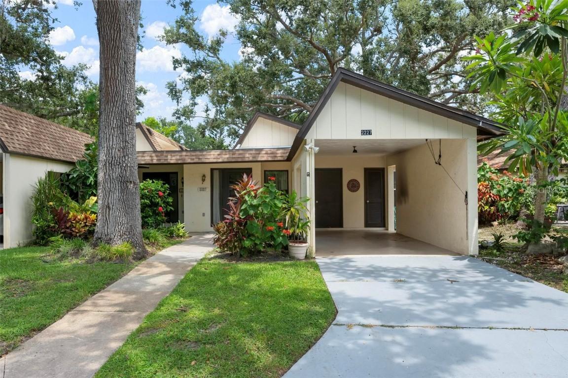 2227 Circlewood Dr. #52, Sarasota, FL 34231