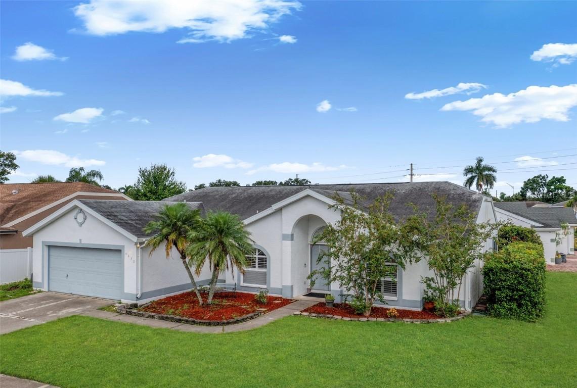 4033 Dover Dr., Bradenton, FL 34203