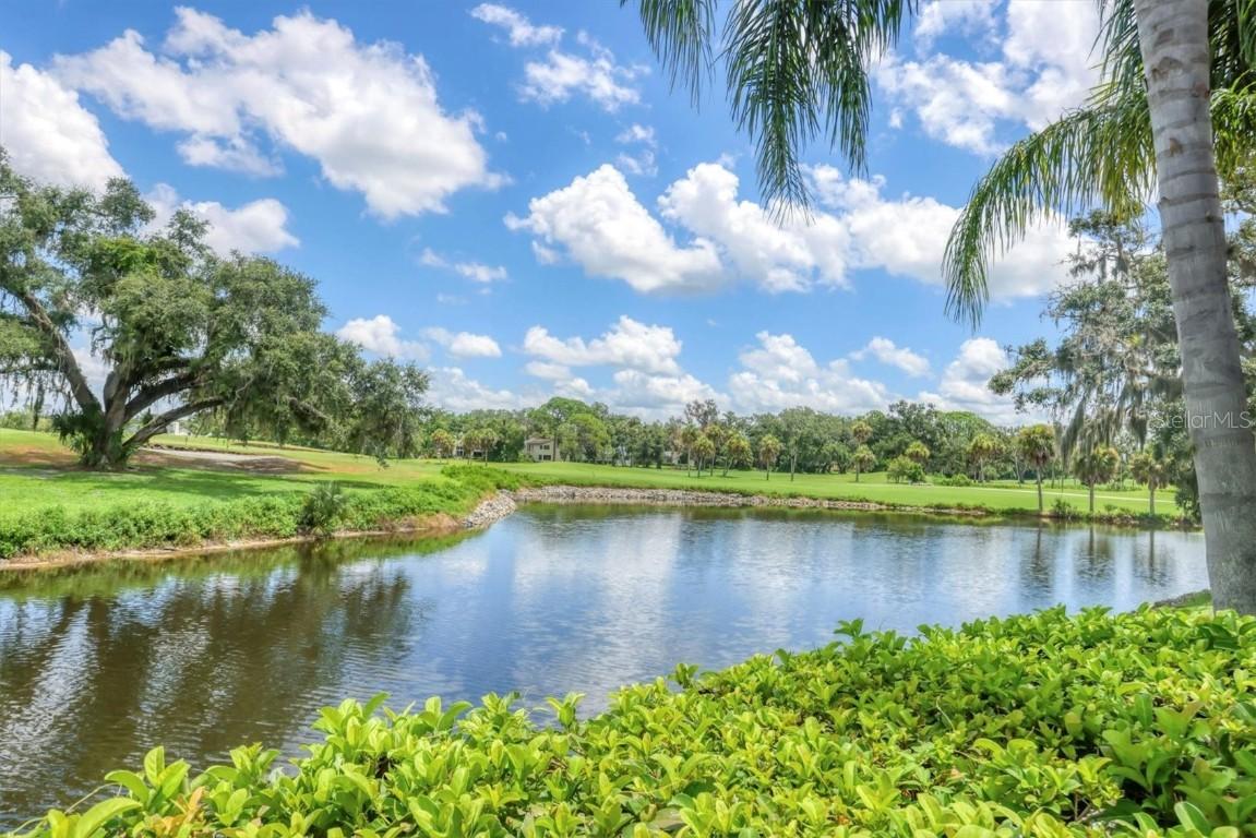 4555 Forest Wood Tr. #23, Sarasota, FL 34241