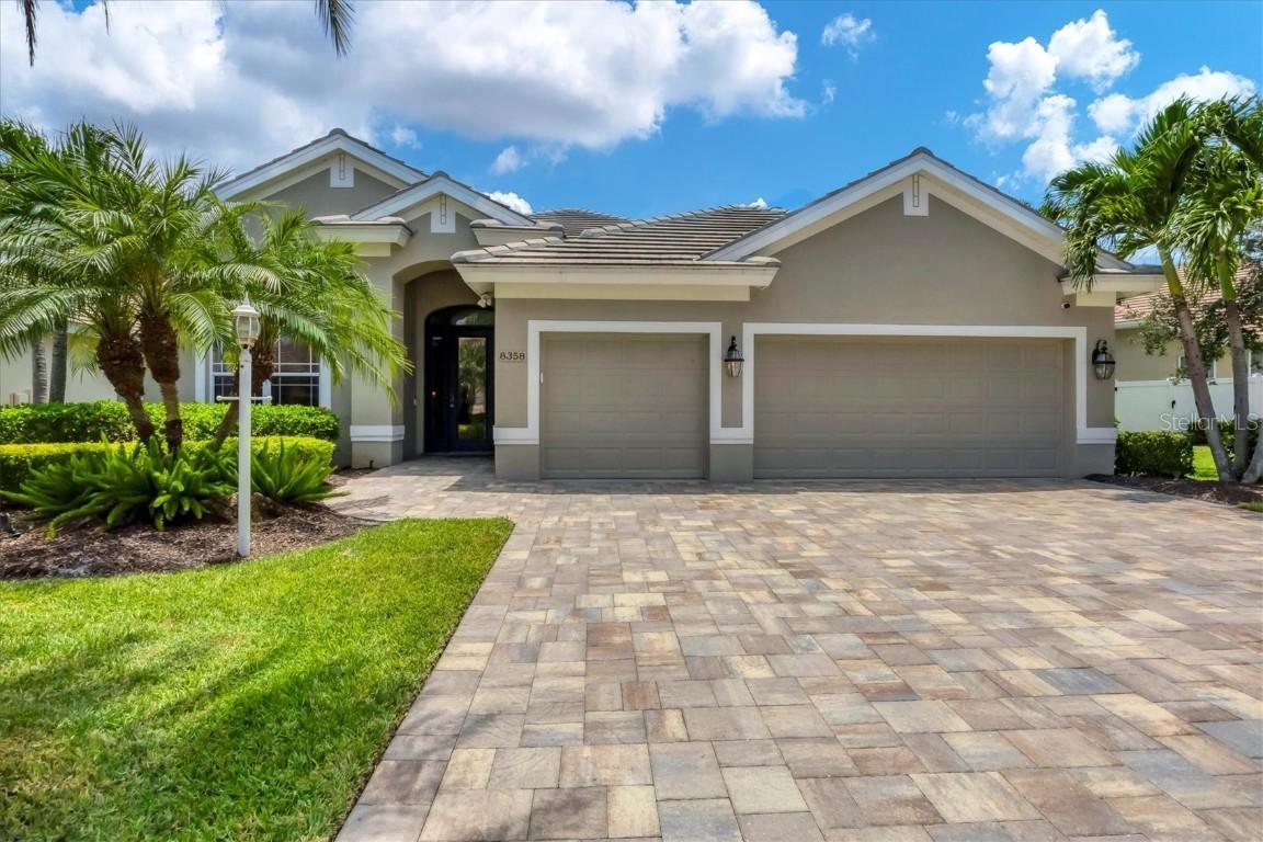 8358 Sailing Loop, Lakewood Ranch, FL 34202