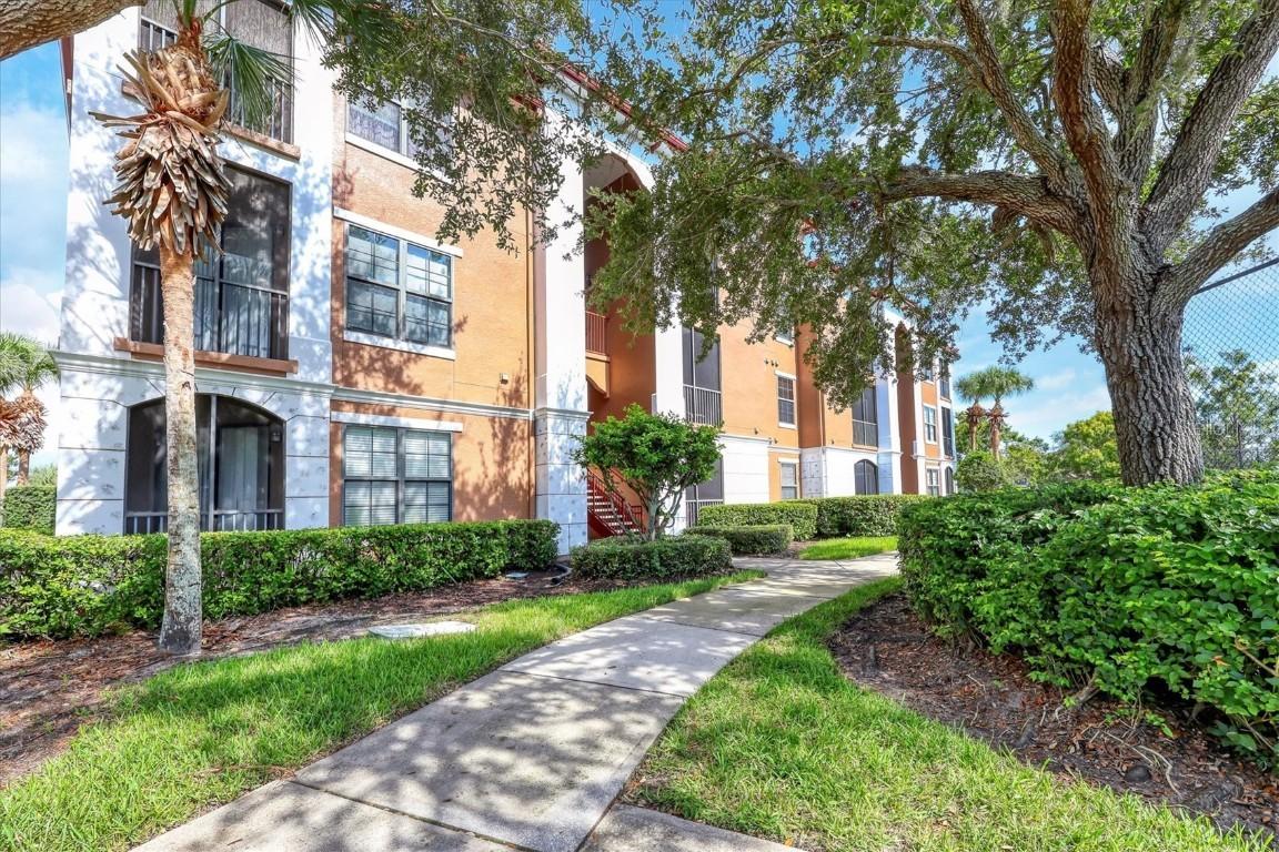 8387 38th Street Cir. #305, Sarasota, FL 34243