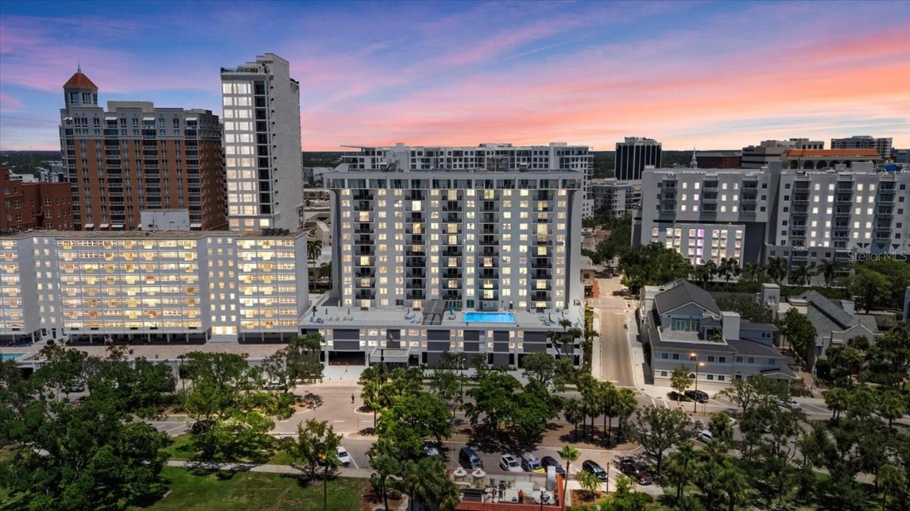 101 S Gulfstream Ave. #10J, Sarasota, FL 34236