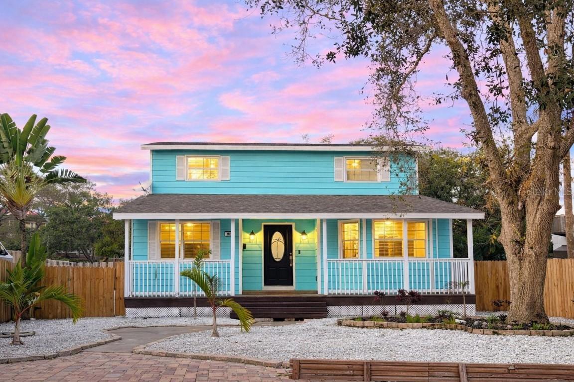 795 Plymouth St., Sarasota, FL 34242