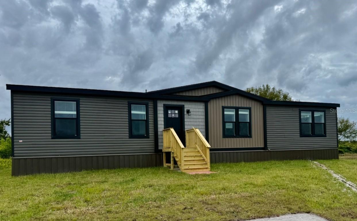 14566 NW 246th St., Okeechobee, FL 34972