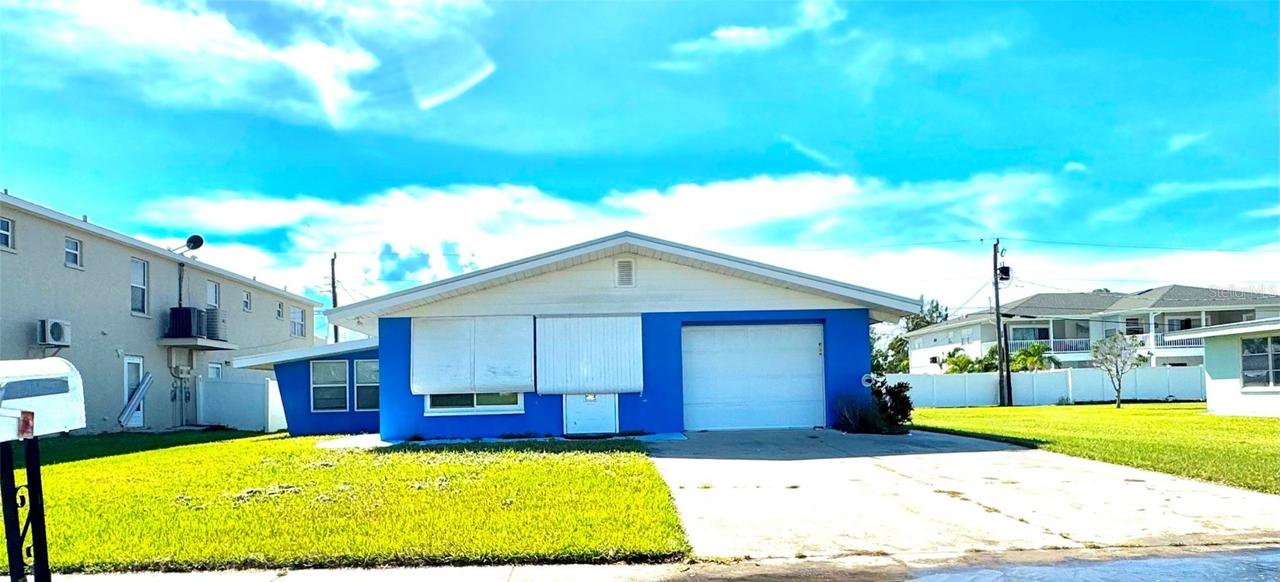 3724 117th St., Bradenton, FL 34210