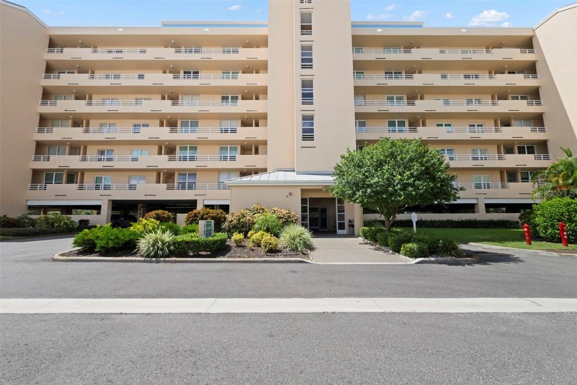 4460 Fairways Blvd. #205, Bradenton, FL 34209
