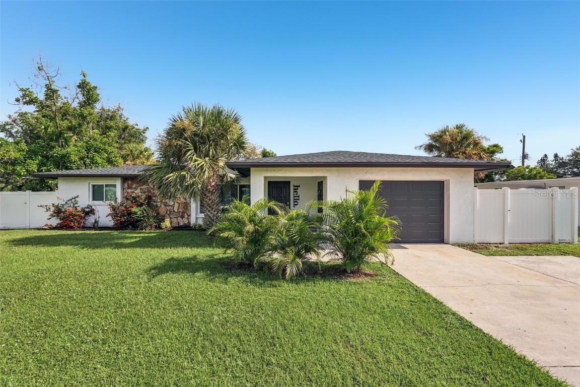 1302 Mango Ave., Venice, FL 34285