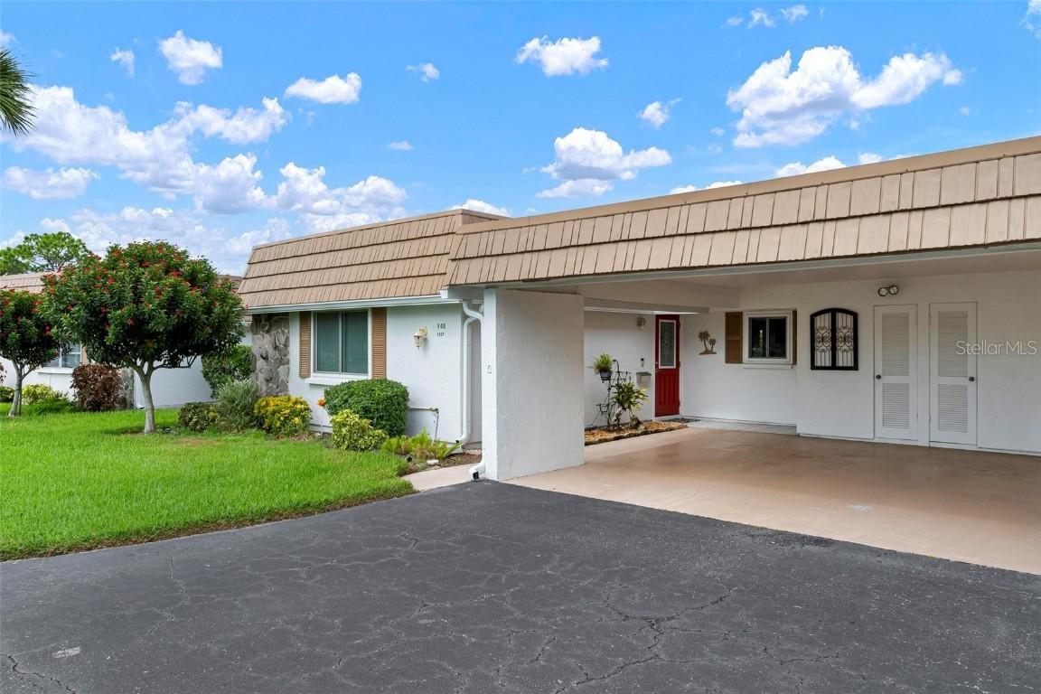 5457 Riverbluff Cir. #V48, Sarasota, FL 34231