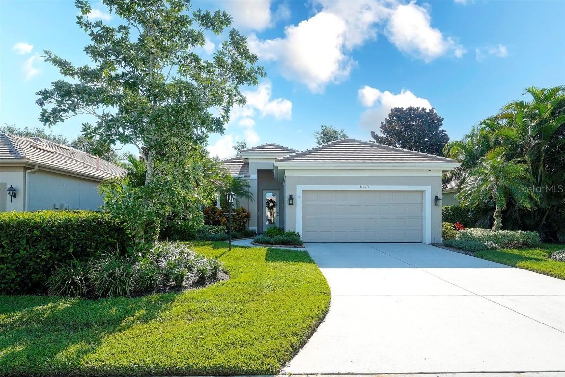 9747 51st Ter., Bradenton, FL 34211