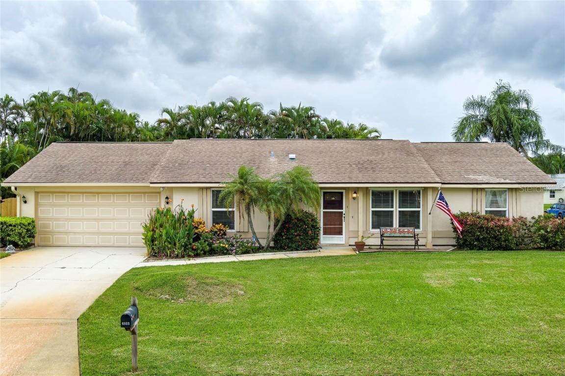 6803 34th Ave., Bradenton, FL 34209