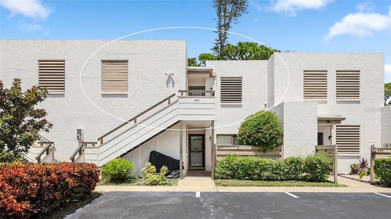 303 Springdale Dr., Bradenton, FL 34210
