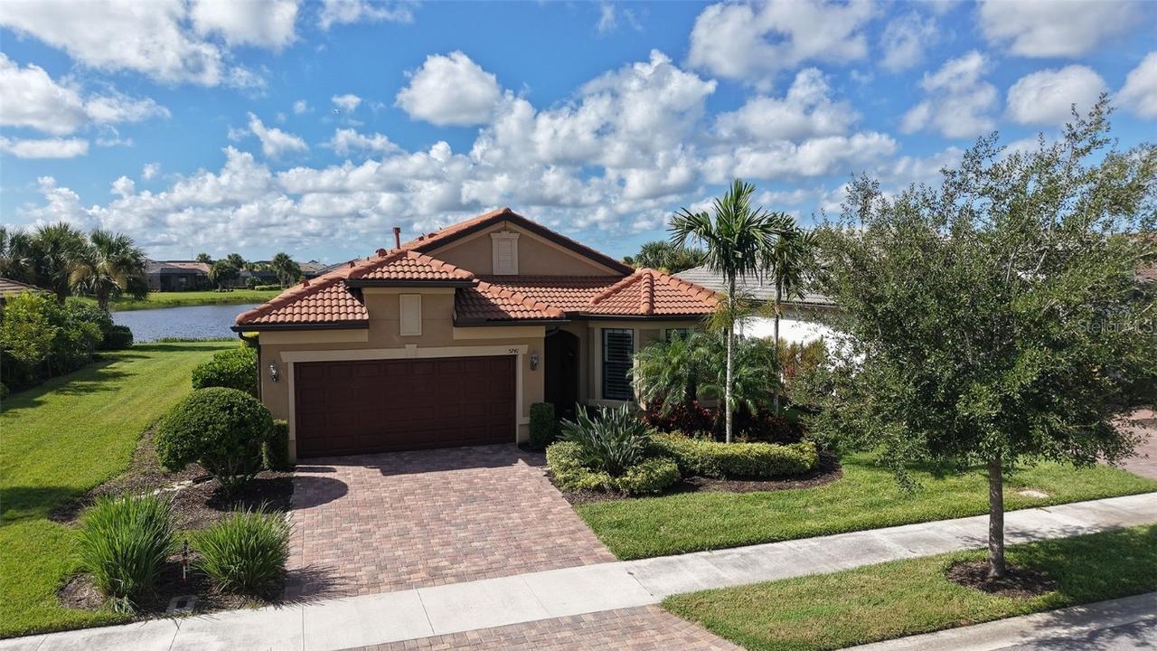 5741 Bay Pine Way, Sarasota, FL 34238