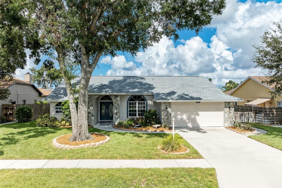4488 Diamond Cir., Sarasota, FL 34233