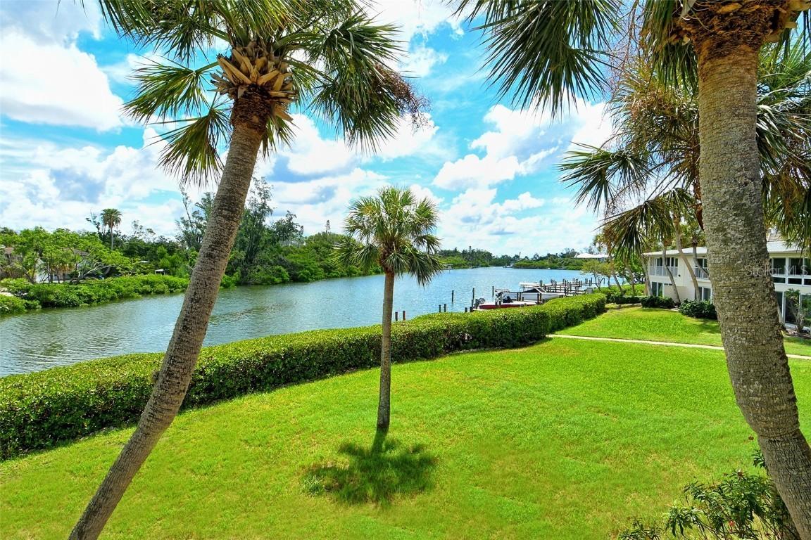6800 Gulf Of Mexico Drive Dr. #203, Longboat Key, FL 34228