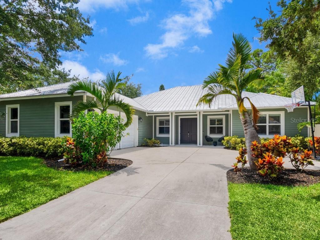 1760 Arlington St., Sarasota, FL 34239