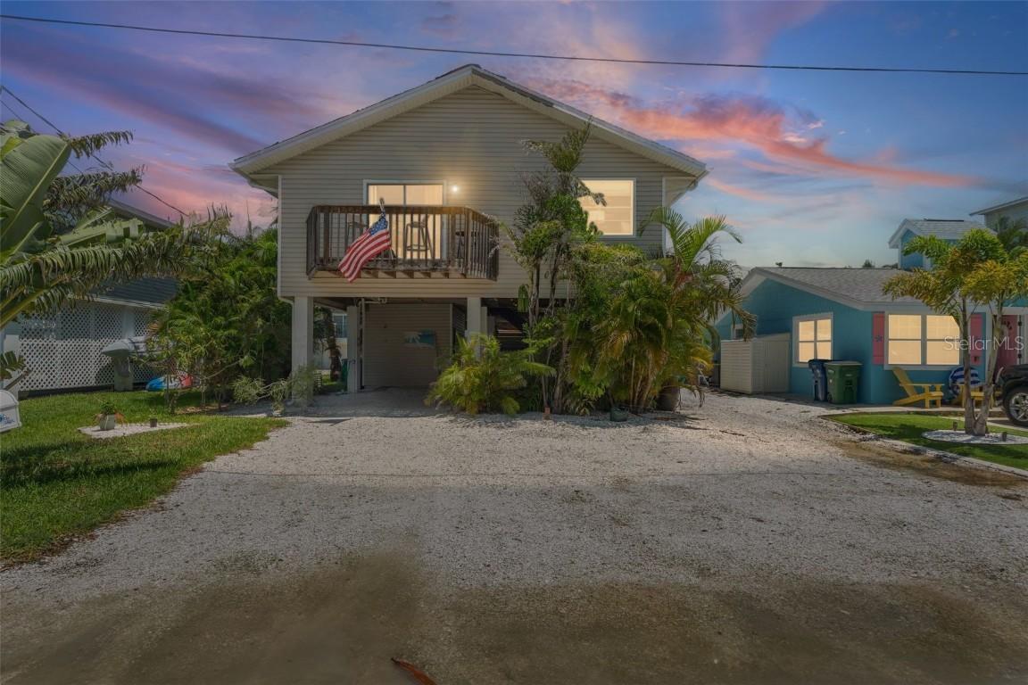 2517 Avenue C #A, Bradenton Beach, FL 34217