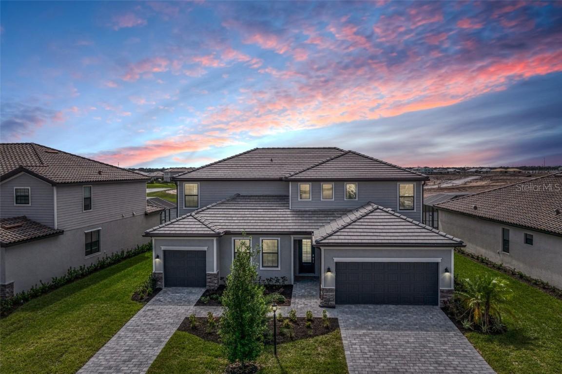 5032 Seafoam Tr., Lakewood Ranch, FL 34211