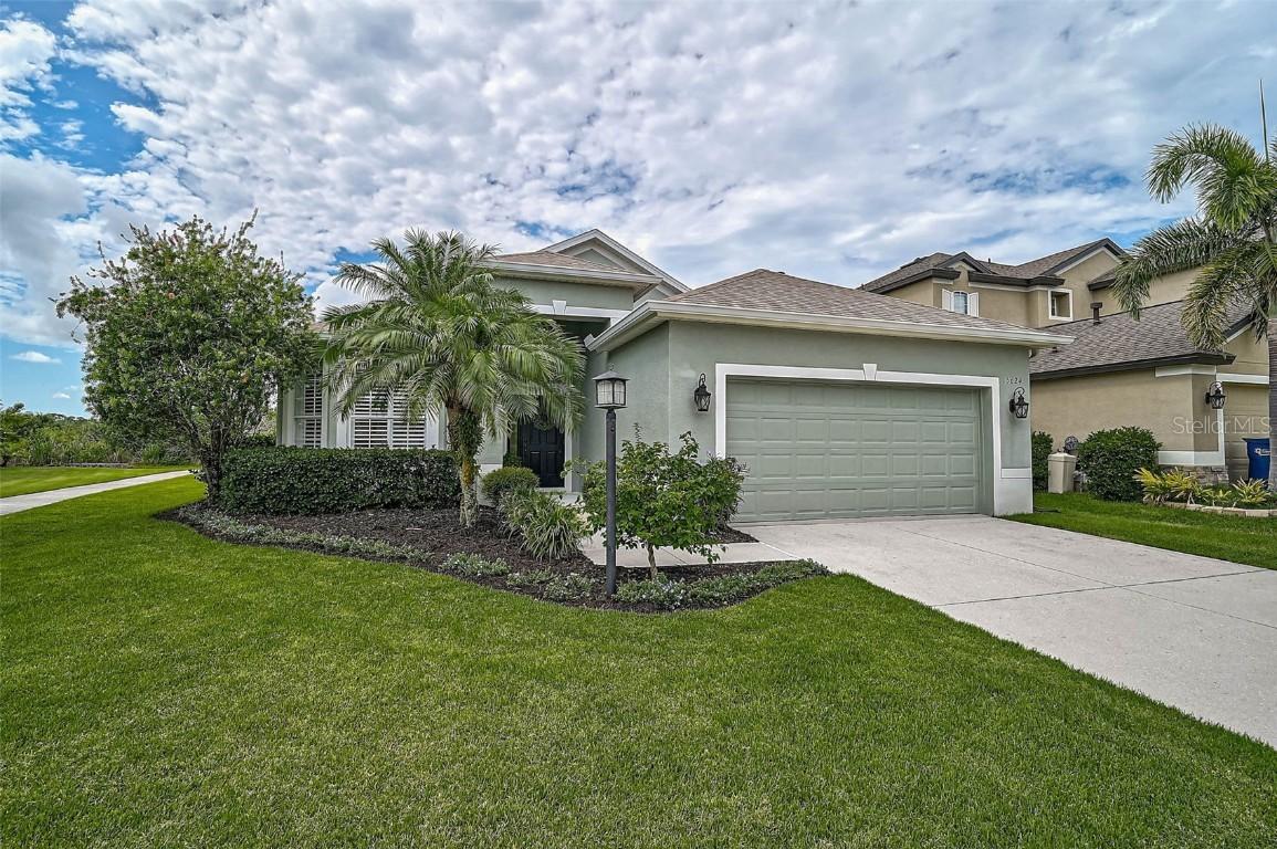 15624 Lemon Fish Dr., Lakewood Ranch, FL 34202