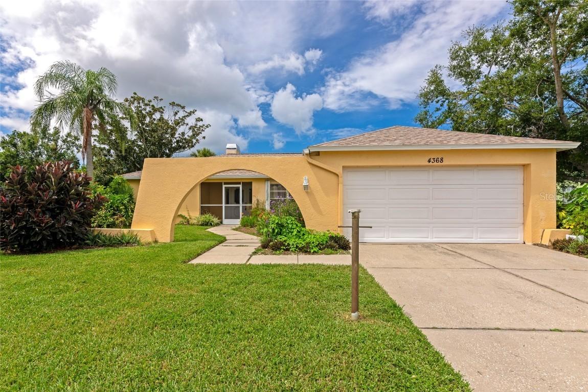 4368 Kingston Loop, Sarasota, FL 34238
