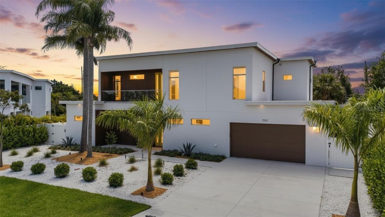 2532 Fruit Tree Dr., Sarasota, FL 34239