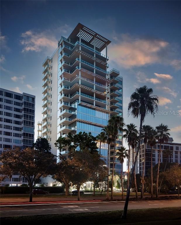 605 S Gulfstream Ave. #5S, Sarasota, FL 34236