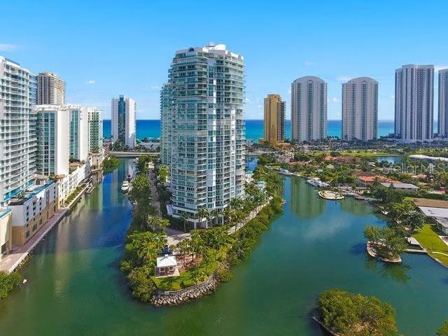 16500 Collins Ave. #TH8, Sunny Isles Beach, FL 33160