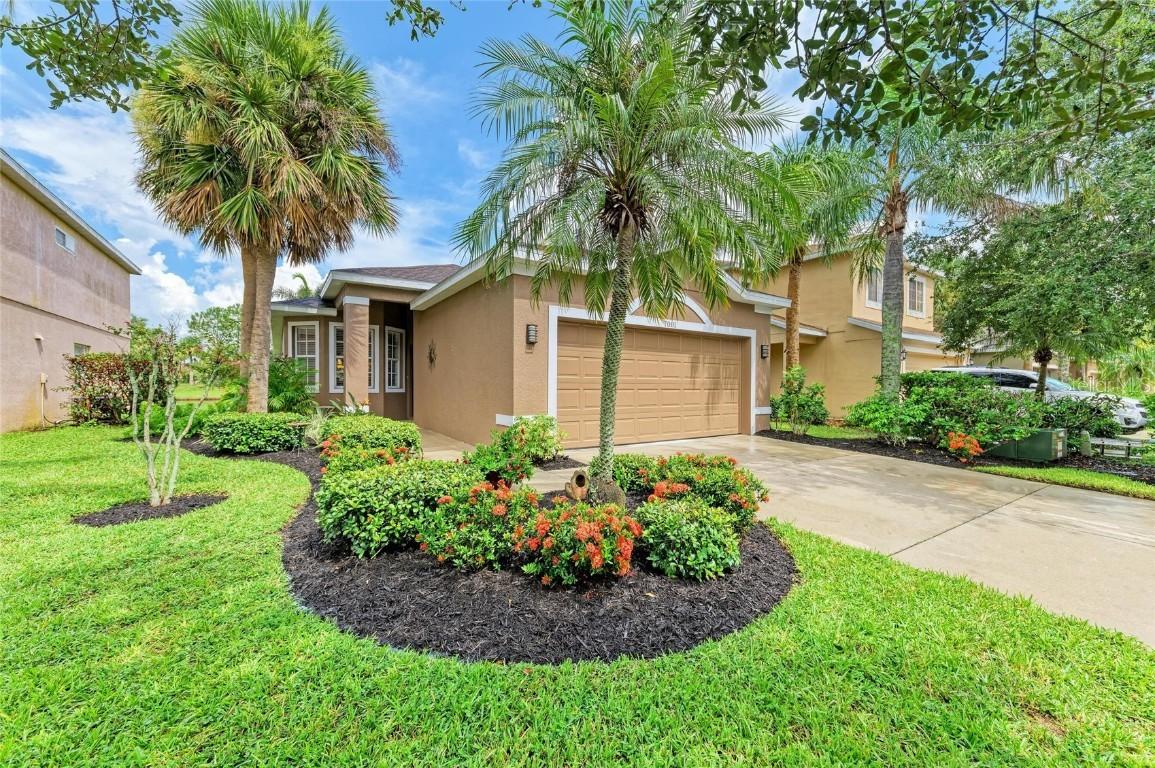 7081 Chatum Light Run, Bradenton, FL 34212