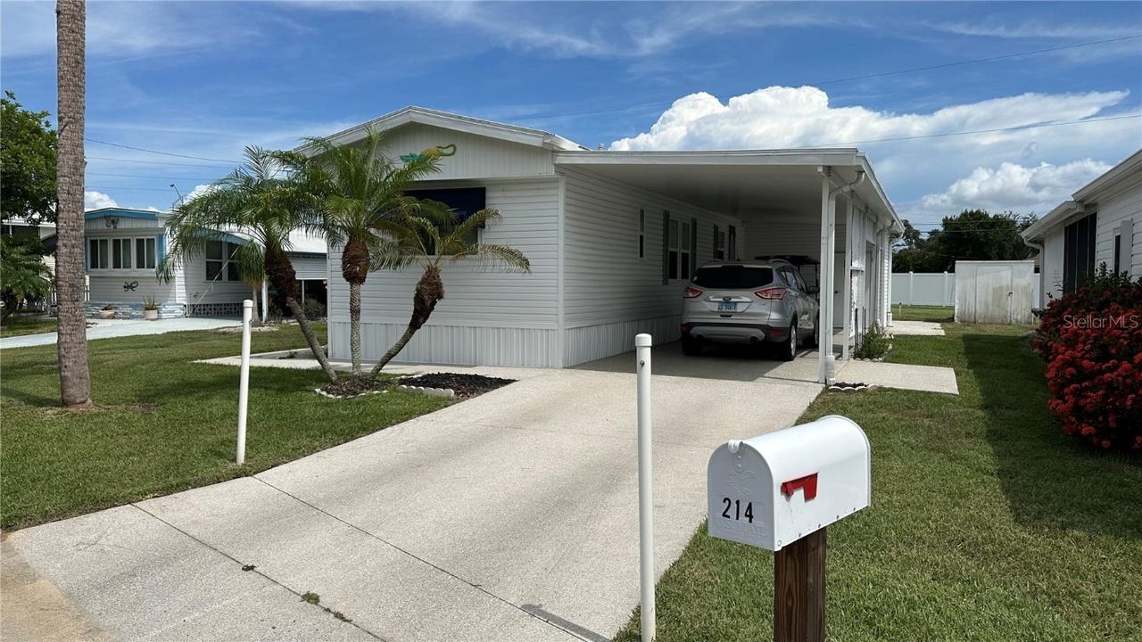 214 Leisure Way, Palmetto, FL 34221